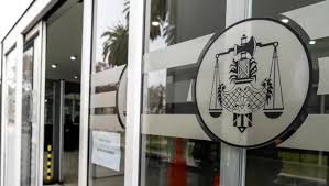 Una médica fue condenada por homicidio y lesiones graves tras realizar dos partos en&nbsp;casa