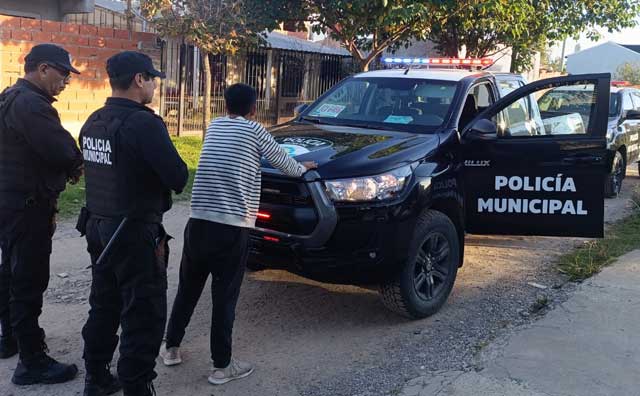 Ingeniero Maschwitz: detienen a un agresor con un arma blanca gracias a la intervención de la Policía&nbsp;Municipal