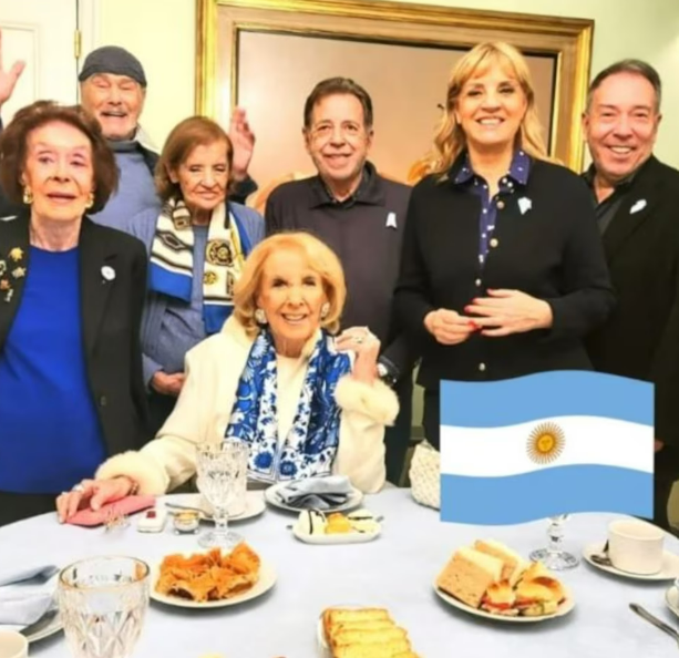 Mirtha Legrand celebró el 25 de mayo con chocolate, churros y&nbsp;amigos