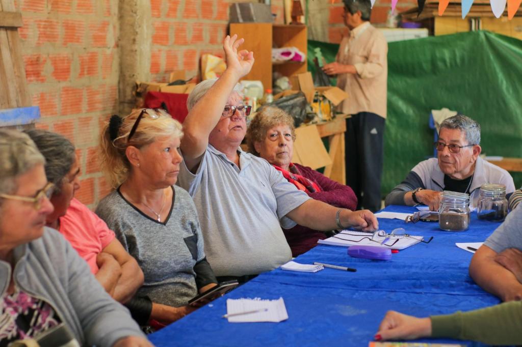 Escobar promueve el bienestar de adultos mayores con propuestas gratuitas 