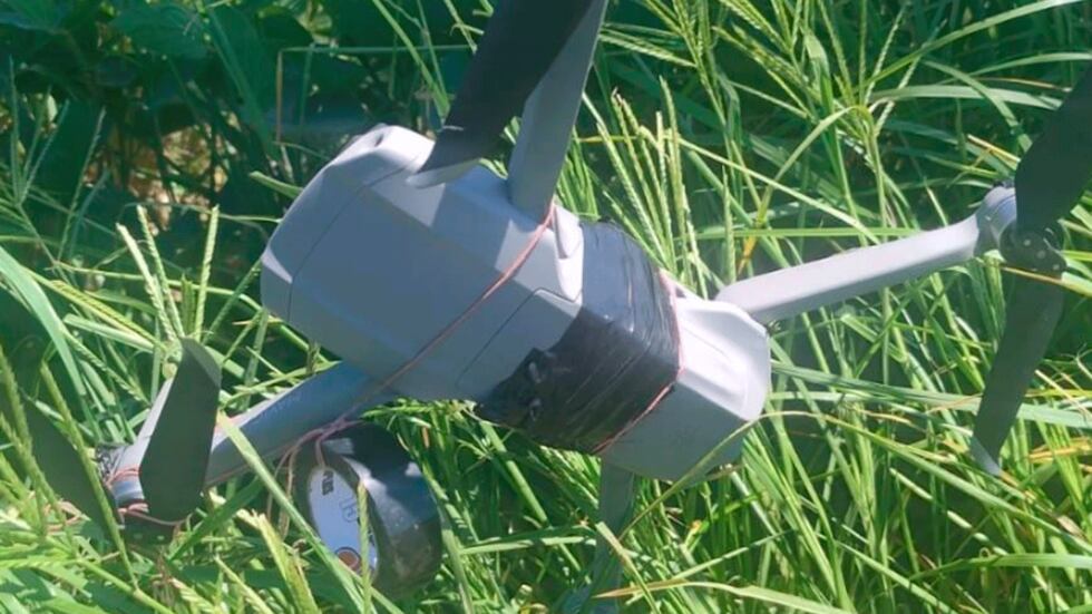 Dron con celulares choca en un cable en la cárcel de&nbsp;Bouwer