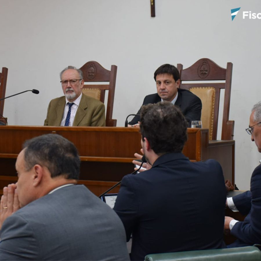 Condenaron al ex secretario judicial por intervenir el celular de su&nbsp;esposa