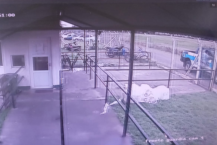 Justicia condena a cuatro oficiales que pedían coimas en distintos&nbsp;negocios