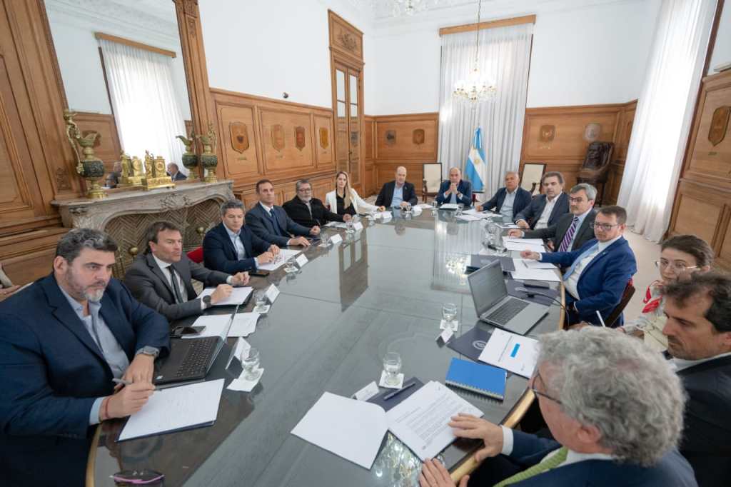 Por miedo a filtraciones, el Gobierno posterga reuniones y definirá en soledad las próximas&nbsp;reformas